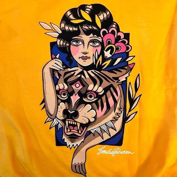 NWT Tiger Lady Sweatshirt - Picture 6 of 6